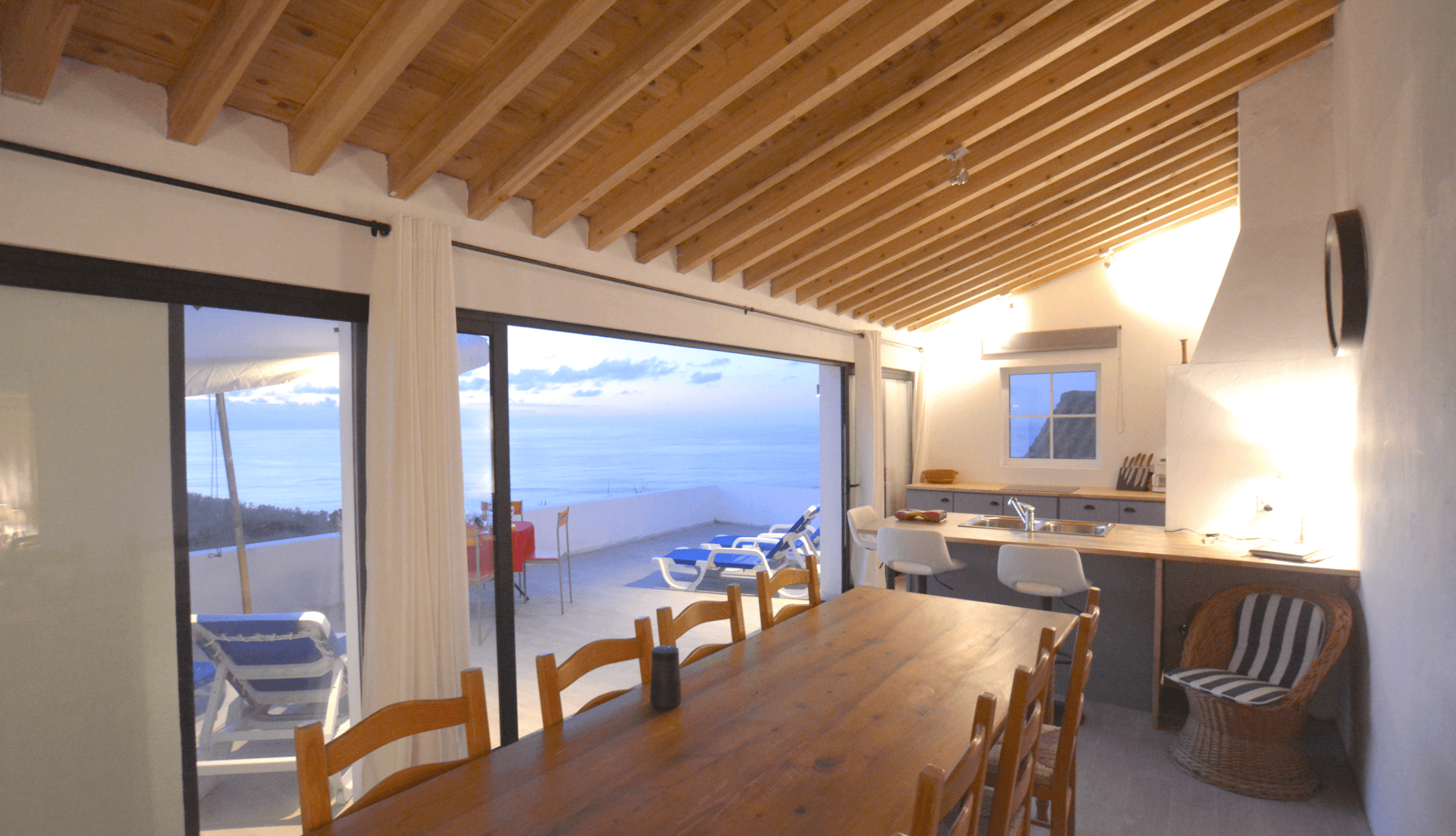 Dinner with the horizon